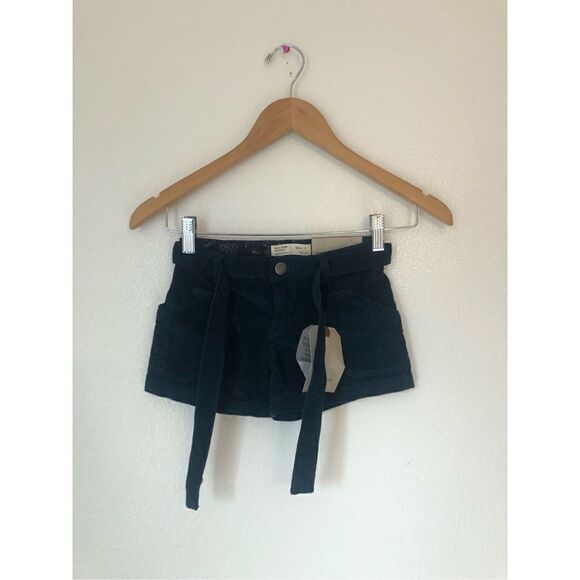 5/$25 SALE Brand New ZARA Girls Belted Corduroy Navy Casual Shorts Size 6 - Picture 1 of 11